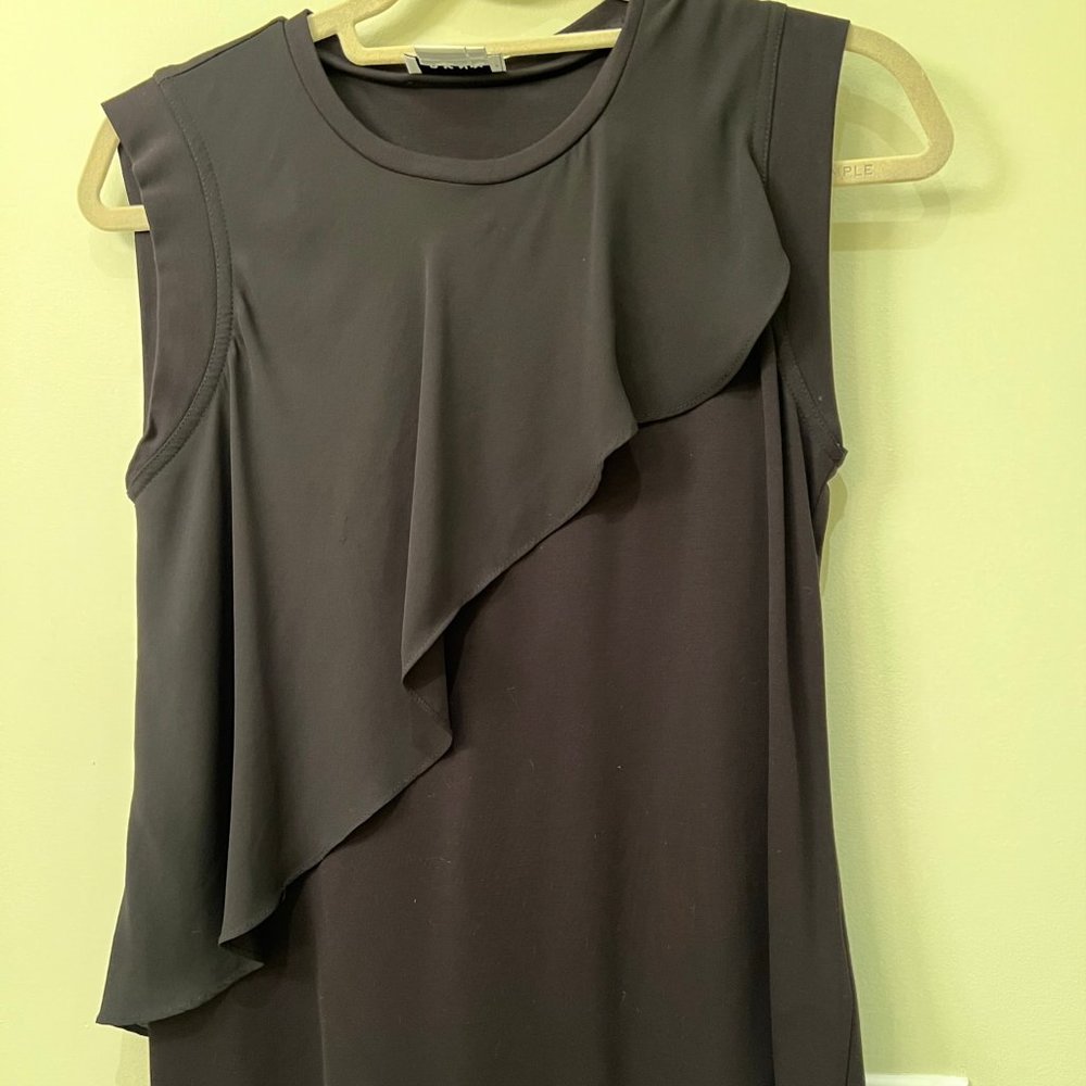 DKNY Sleevess Black top